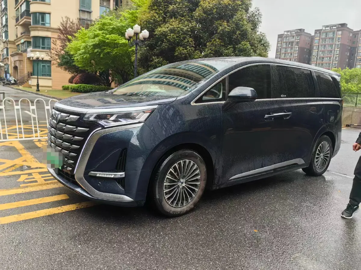 2024 Denza D9 1.5T 139HP L4 E-CVT PHEV 40KWH,autocango,china used car exporter,china ev exporter,chinese used car exporter,chinese used ev exporter