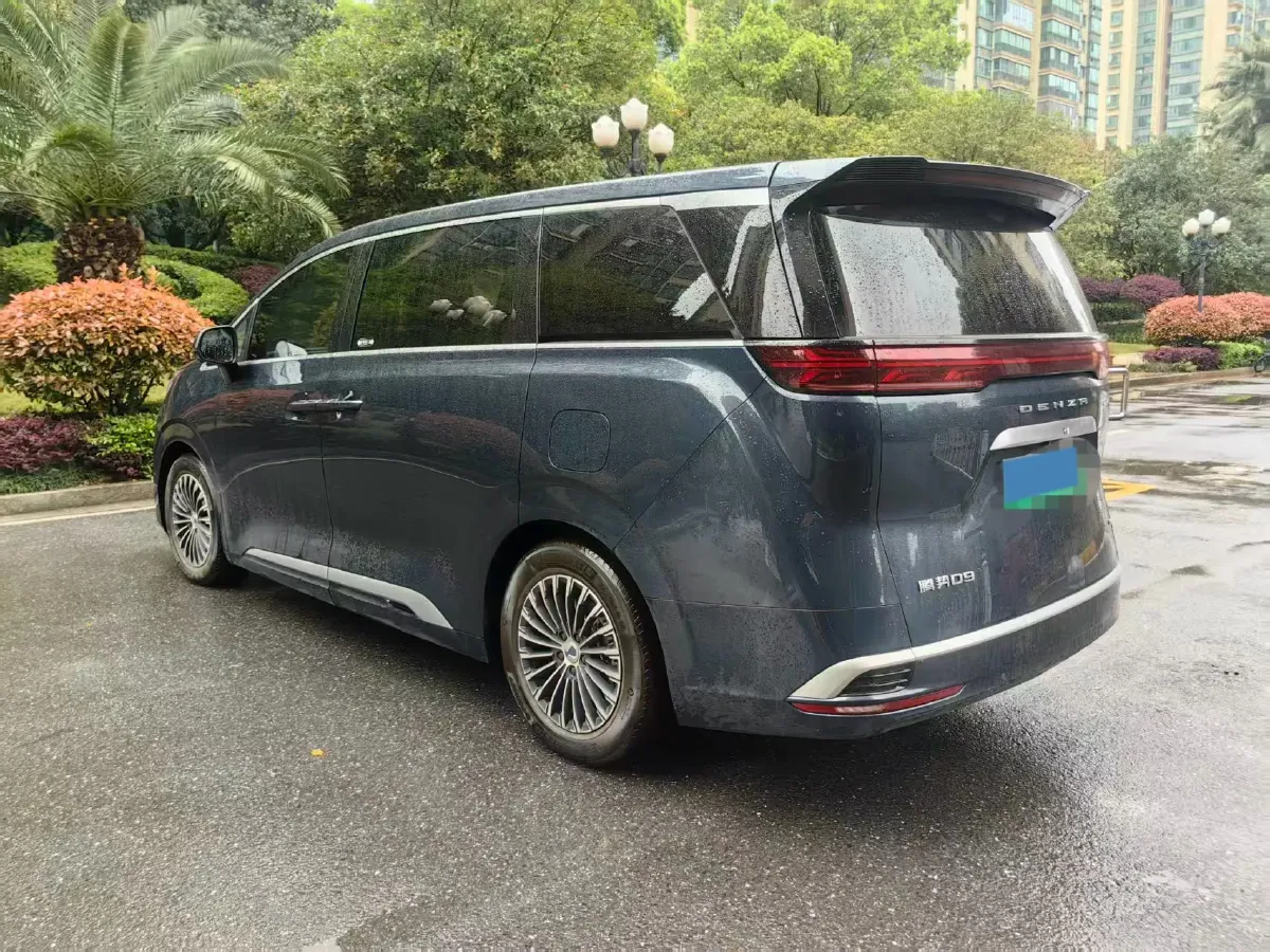 2024 Denza D9 1.5T 139HP L4 E-CVT PHEV 40KWH,autocango,china used car exporter,china ev exporter,chinese used car exporter,chinese used ev exporter
