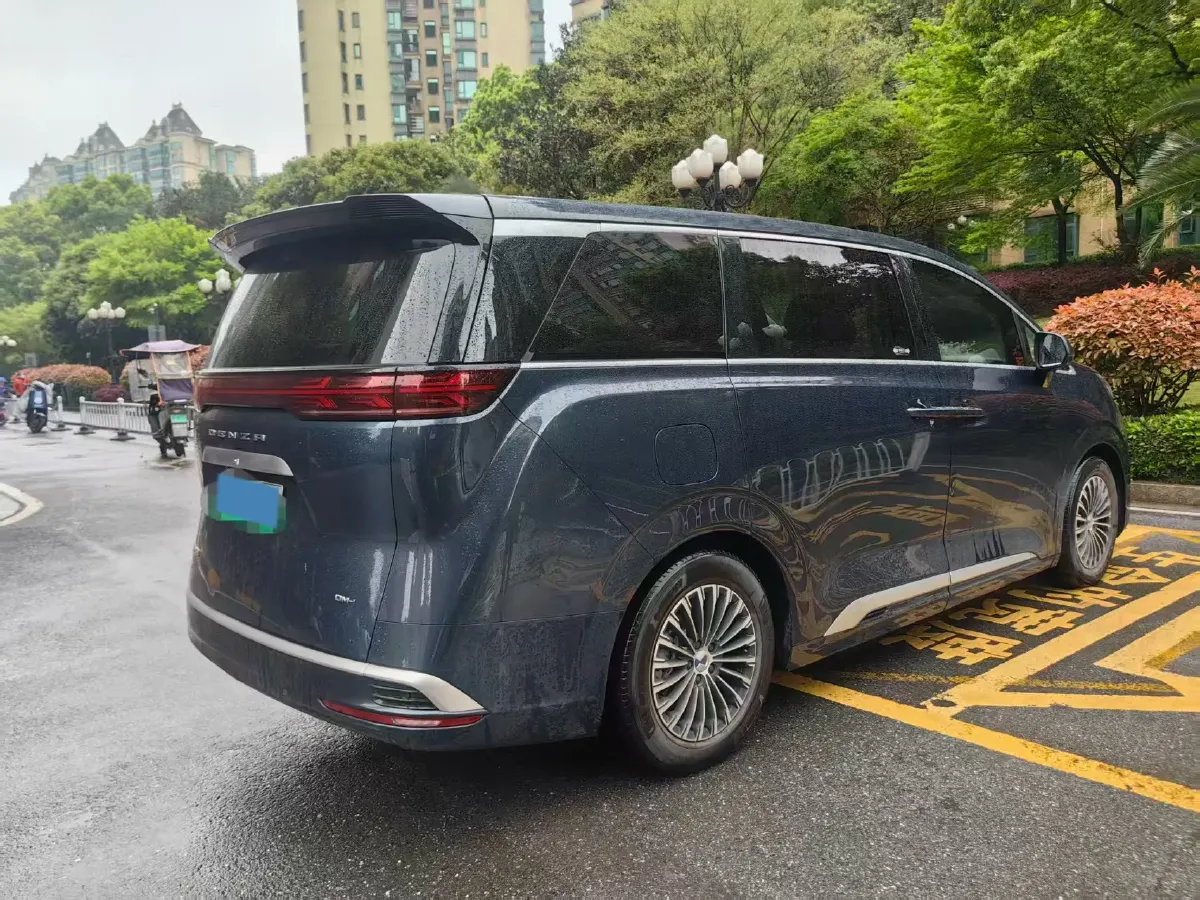 2024 Denza D9 1.5T 139HP L4 E-CVT PHEV 40KWH,autocango,china used car exporter,china ev exporter,chinese used car exporter,chinese used ev exporter