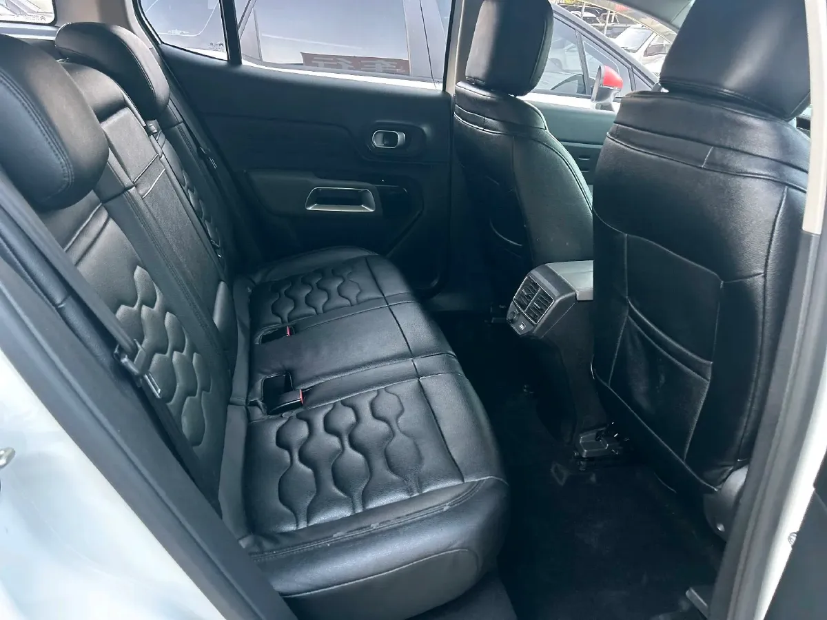 2019 Citroen C5 Aircross 1.6T 167HP L4 6AT,autocango,china used car exporter,china ev exporter,chinese used car exporter,chinese used ev exporter