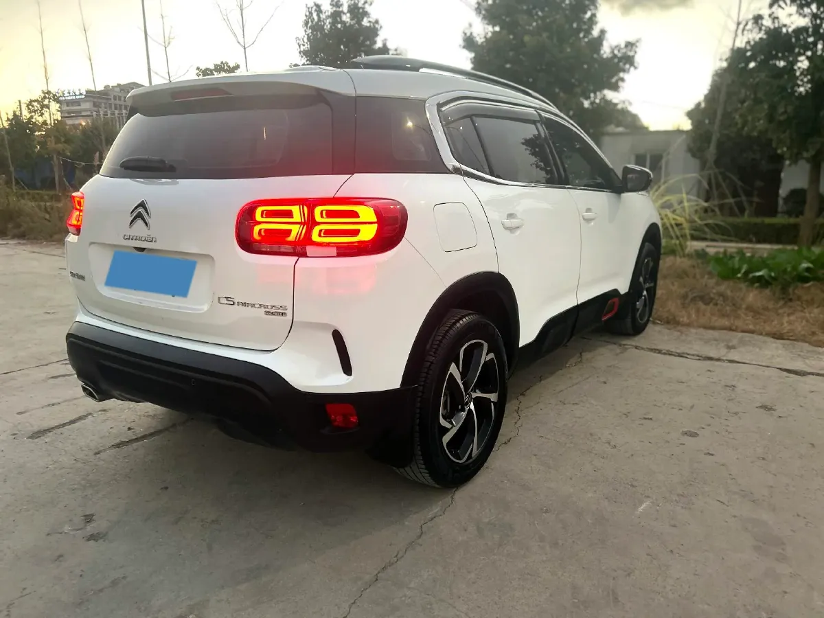 2019 Citroen C5 Aircross 1.6T 167HP L4 6AT,autocango,china used car exporter,china ev exporter,chinese used car exporter,chinese used ev exporter