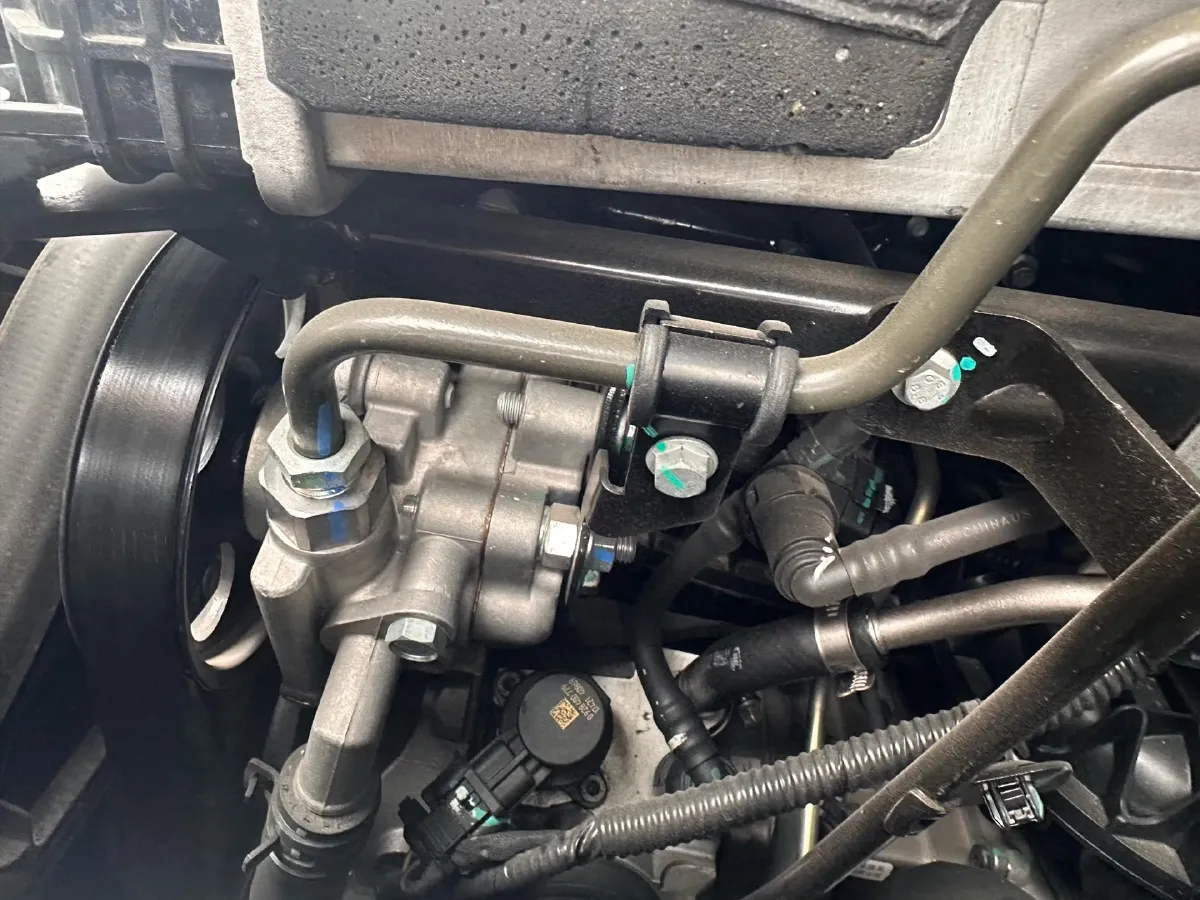 2017 MAXUS XinTu V80 2.5T 136HP L4 6MT,autocango,china used car exporter,china ev exporter,chinese used car exporter,chinese used ev exporter