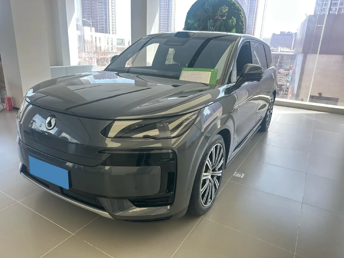 2025 Denza DenzaN9 2.0T 207HP L4 E-CVT PHEV,autocango,china used car exporter,china ev exporter,chinese used car exporter,chinese used ev exporter
