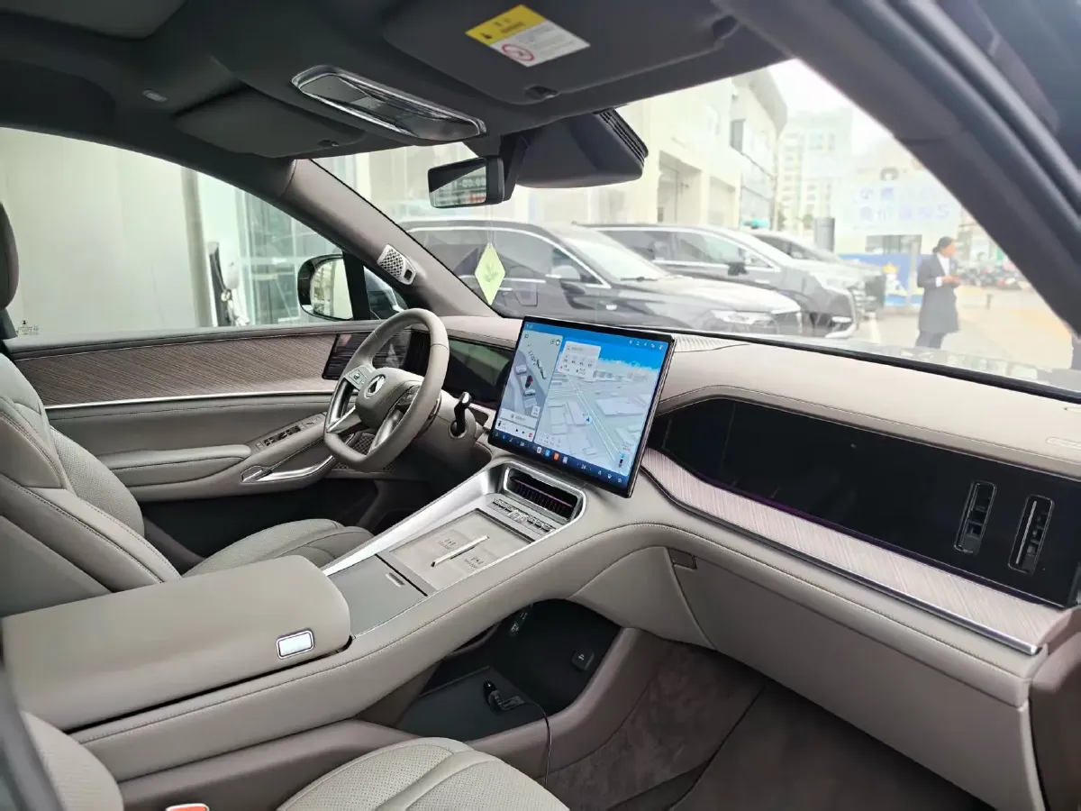 2025 Denza DenzaN9 2.0T 207HP L4 E-CVT PHEV,autocango,china used car exporter,china ev exporter,chinese used car exporter,chinese used ev exporter