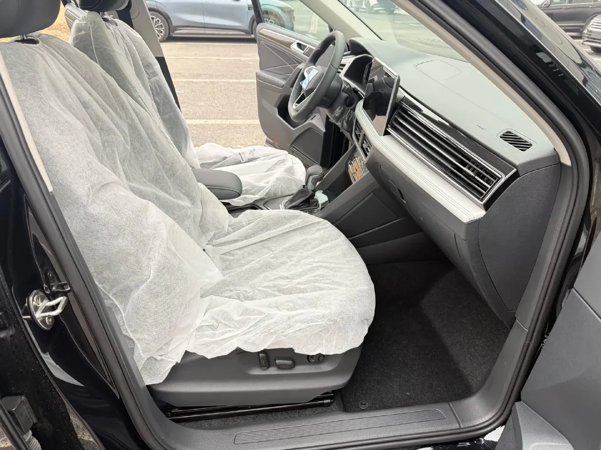 2023 Volkswagen Tiguan L 1.4T 150HP L4 6DCT PHEV 13KWH,autocango,china used car exporter,china ev exporter,chinese used car exporter,chinese used ev exporter