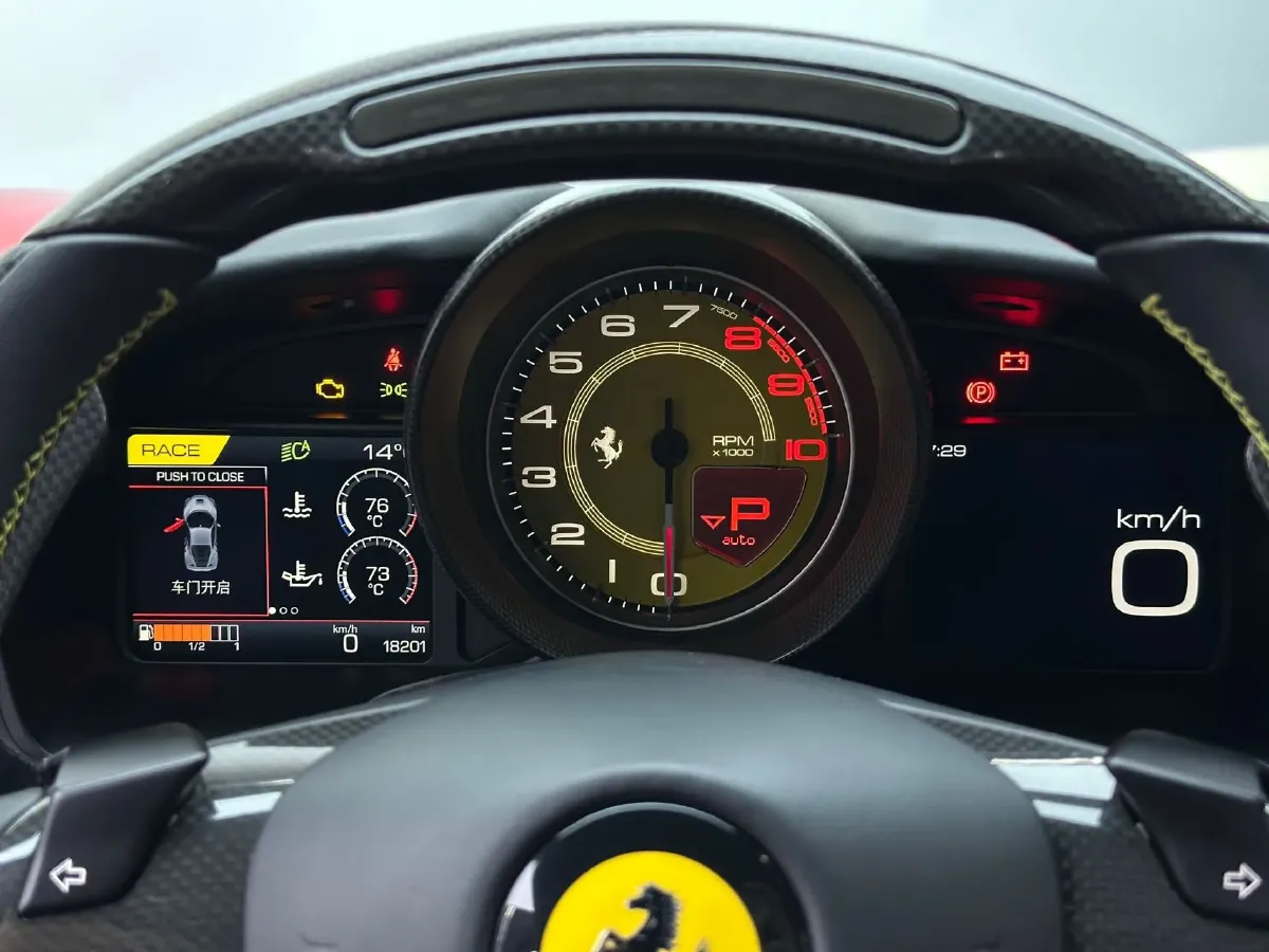 2019 Aston Martin DB11 5.2T 639HP V12 8AT,autocango,china used car exporter,china ev exporter,chinese used car exporter,chinese used ev exporter