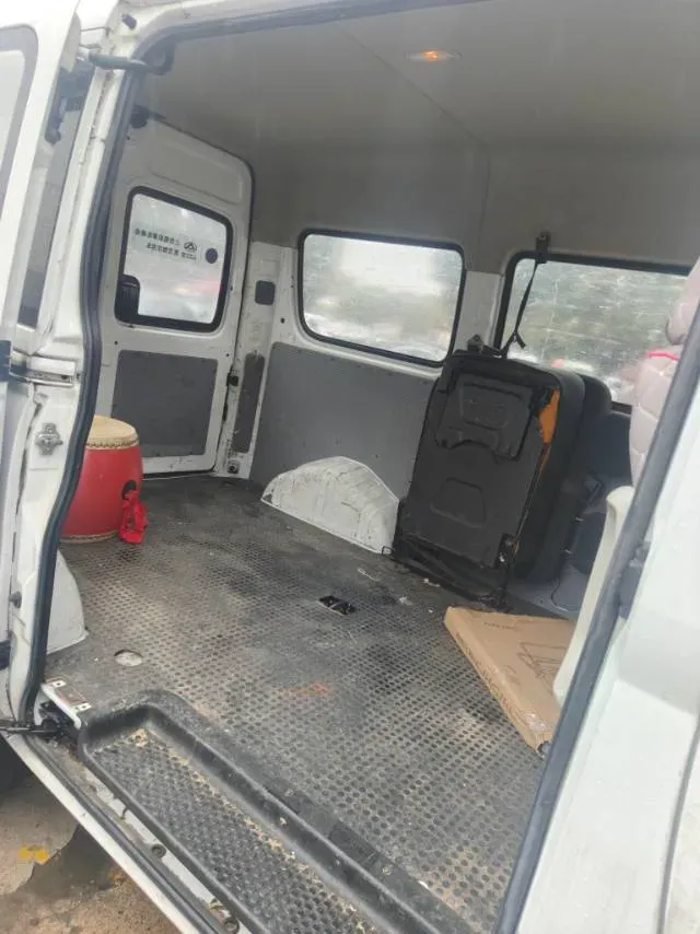 2019 MAXUS XinTu V80 2.0T 139HP L4 6MT,autocango,china used car exporter,china ev exporter,chinese used car exporter,chinese used ev exporter