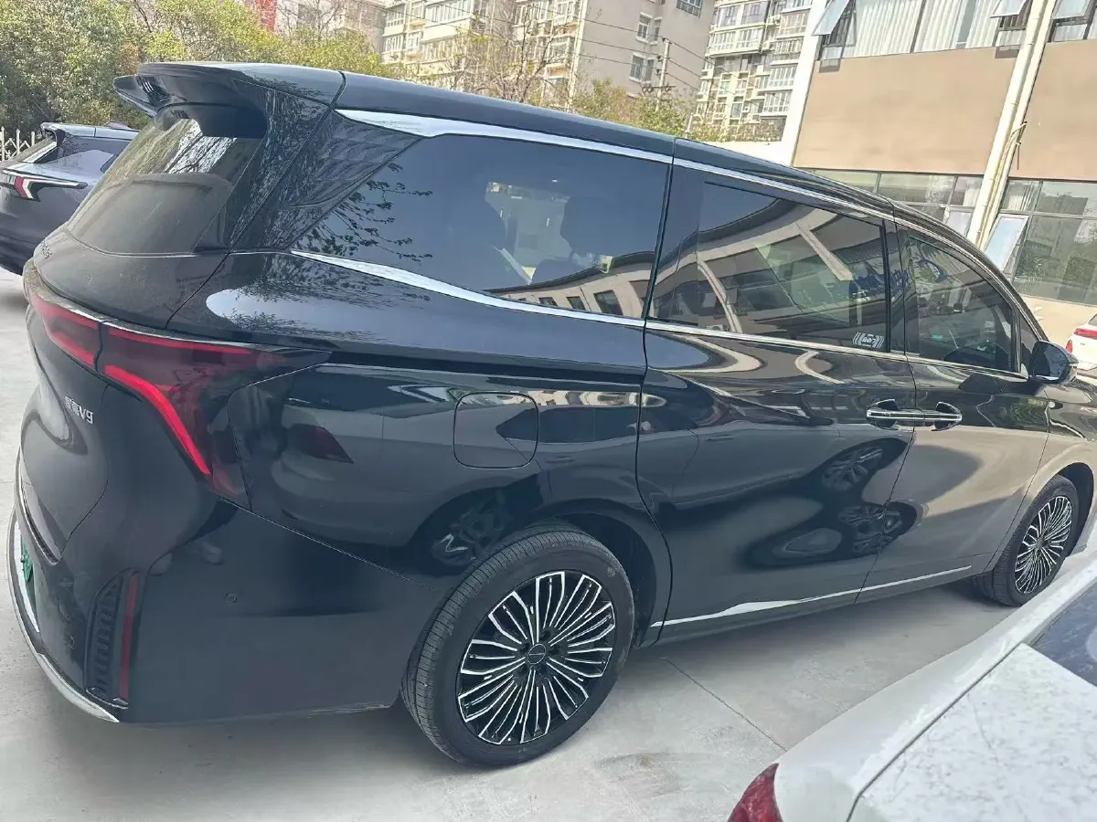 2024 DongFeng Forthing XingHai V9 1.5T 154HP L4 1DHT PHEV 34.944KWH,autocango,china used car exporter,china ev exporter,chinese used car exporter,chinese used ev exporter