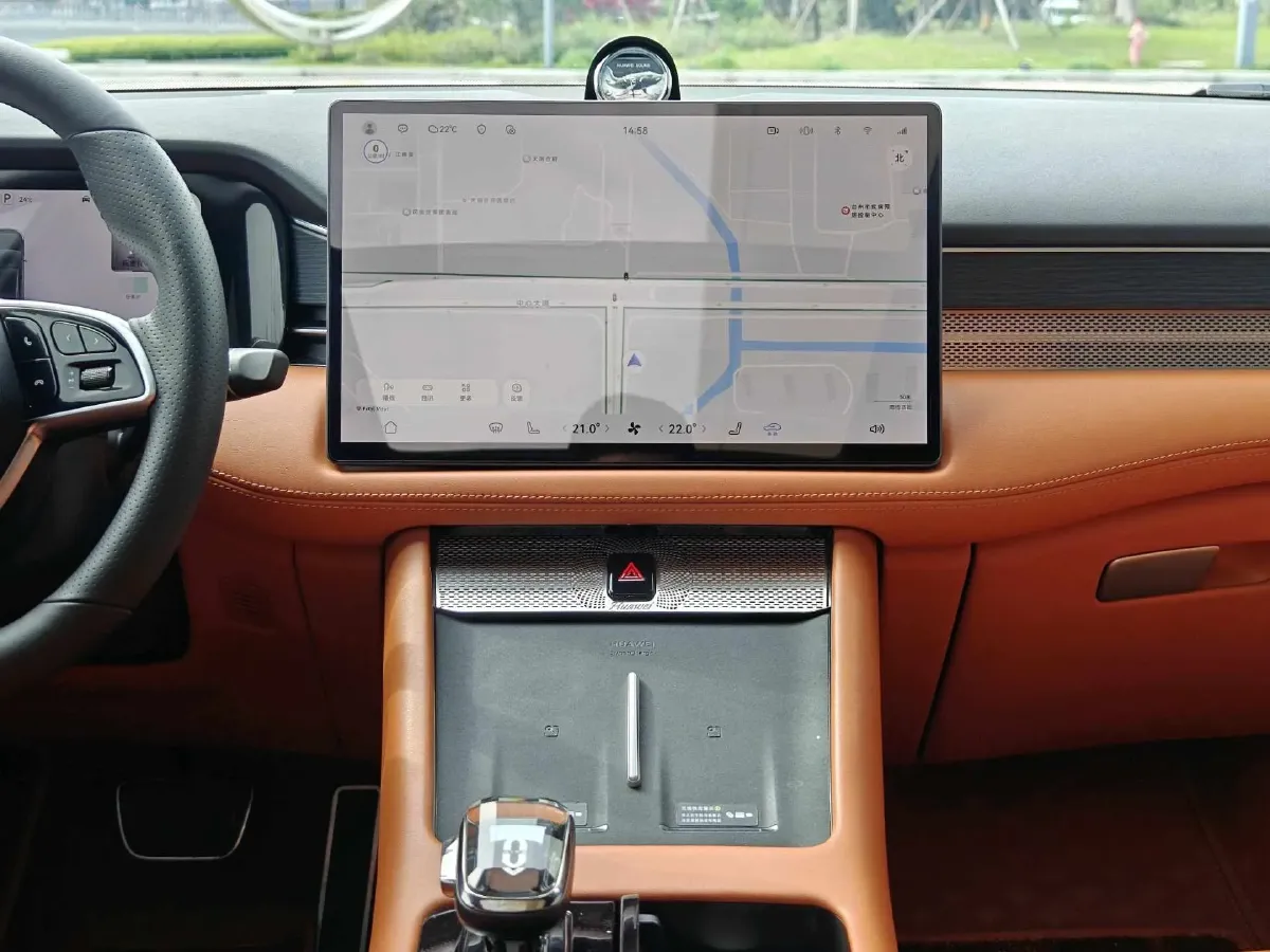 2024 AITO AITO M7 1.5T 152HP L4 REEV 42KWH,autocango,china used car exporter,china ev exporter,chinese used car exporter,chinese used ev exporter