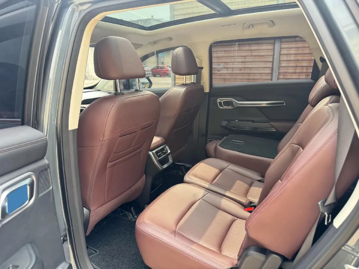 2022 Geely Okavango 1.8T 184HP L4 7DCT,autocango,china used car exporter,china ev exporter,chinese used car exporter,chinese used ev exporter