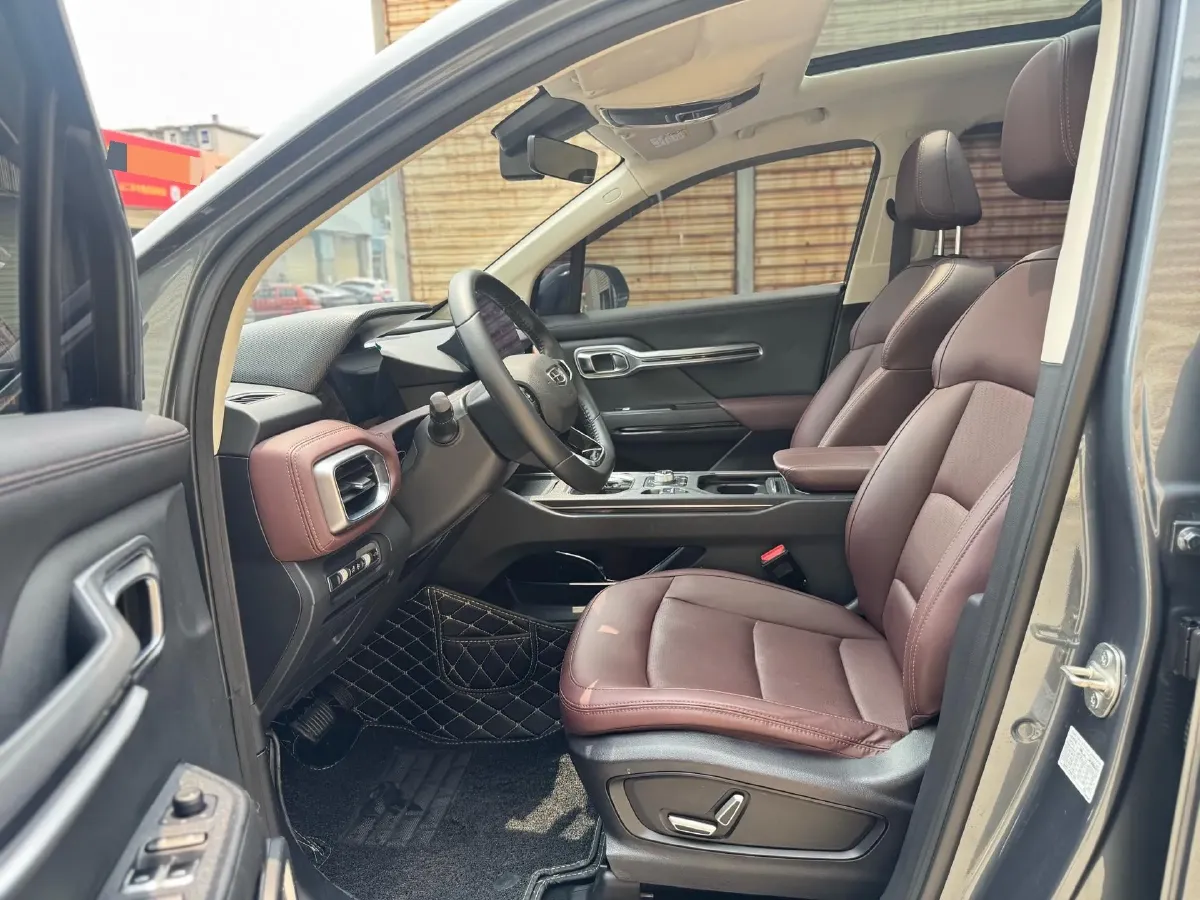 2022 Geely Okavango 1.8T 184HP L4 7DCT,autocango,china used car exporter,china ev exporter,chinese used car exporter,chinese used ev exporter