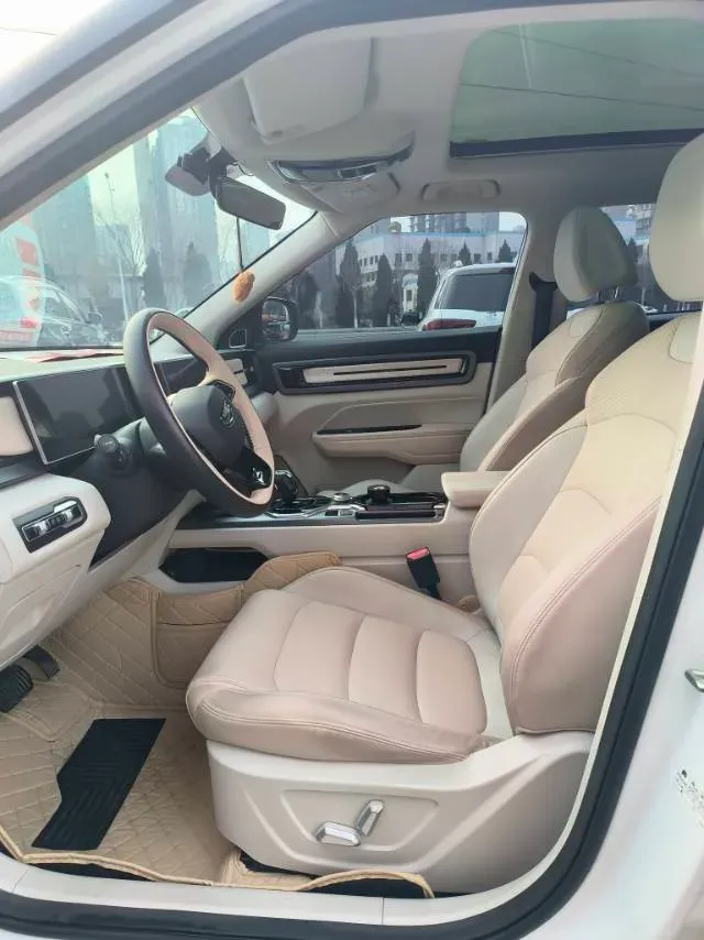 2023 Geely ICON 1.5T 181HP L4 7DCT,autocango,china used car exporter,china ev exporter,chinese used car exporter,chinese used ev exporter