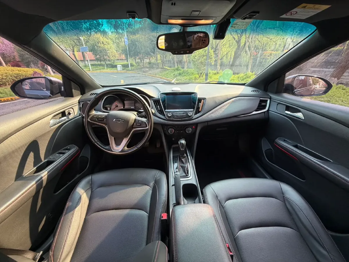 2019 Chevrolet Monza 1.3T 163HP L3 6AT,autocango,china used car exporter,china ev exporter,chinese used car exporter,chinese used ev exporter