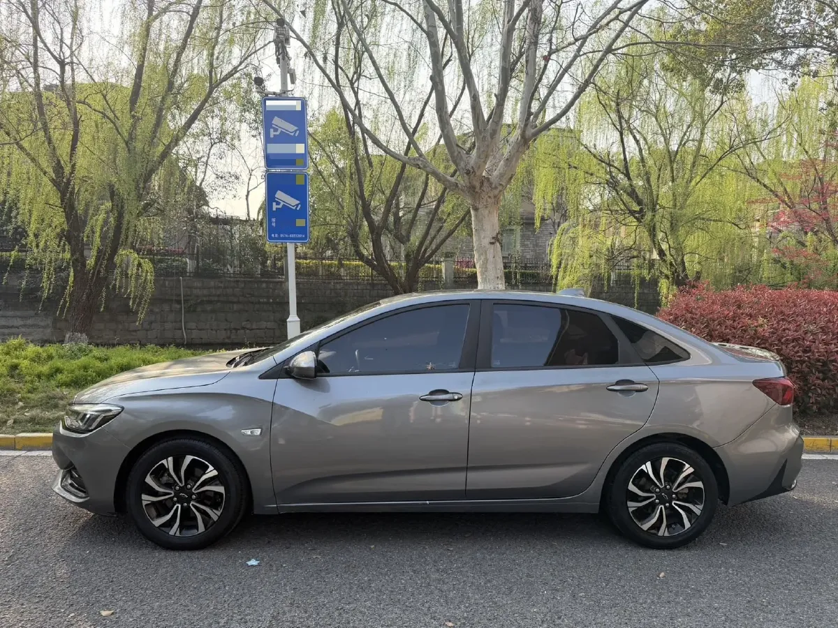 2019 Chevrolet Monza 1.3T 163HP L3 6AT,autocango,china used car exporter,china ev exporter,chinese used car exporter,chinese used ev exporter