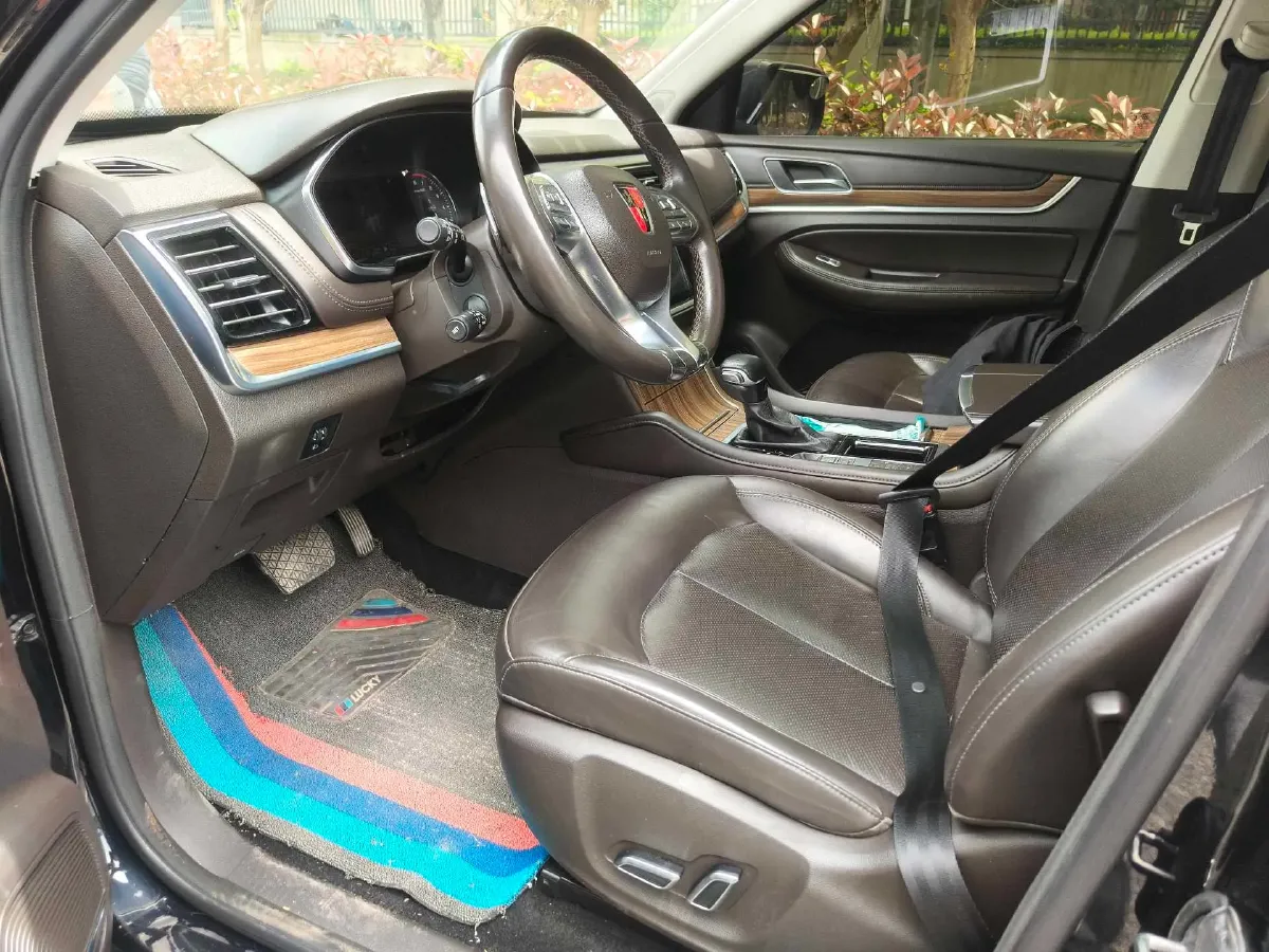 2019 Roewe RX8 2.0T 222HP L4 6AT,autocango,china used car exporter,china ev exporter,chinese used car exporter,chinese used ev exporter