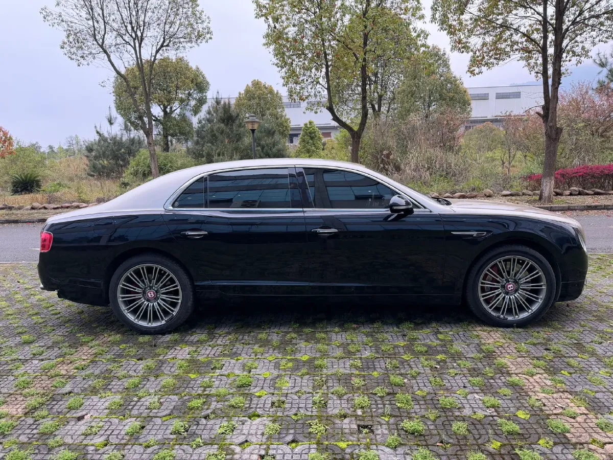 2017 Bentley Flying Spur 4.0T 528HP V8 8AT,autocango,china used car exporter,china ev exporter,chinese used car exporter,chinese used ev exporter