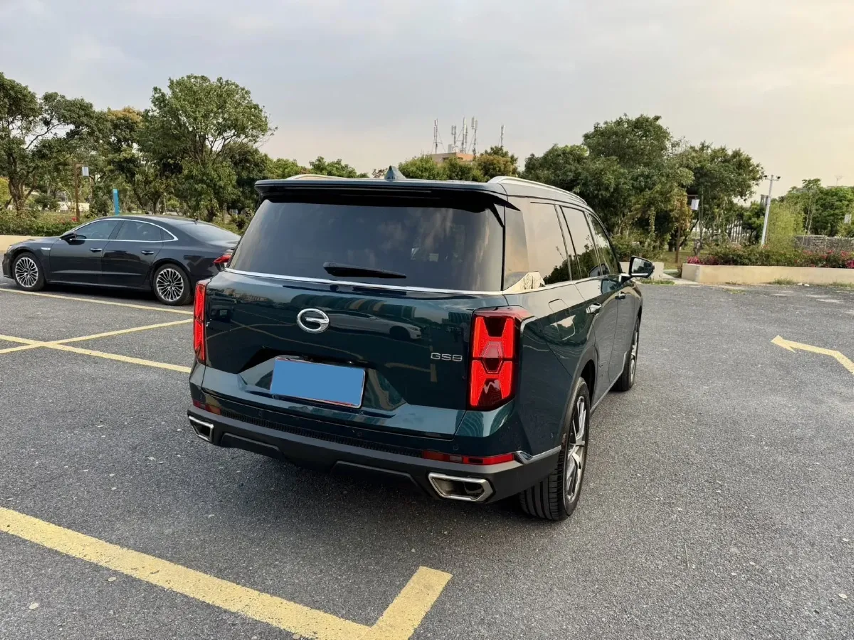 2022 GAC Trumpchi GS8 2.0T 252HP L4 8AT,autocango,china used car exporter,china ev exporter,chinese used car exporter,chinese used ev exporter