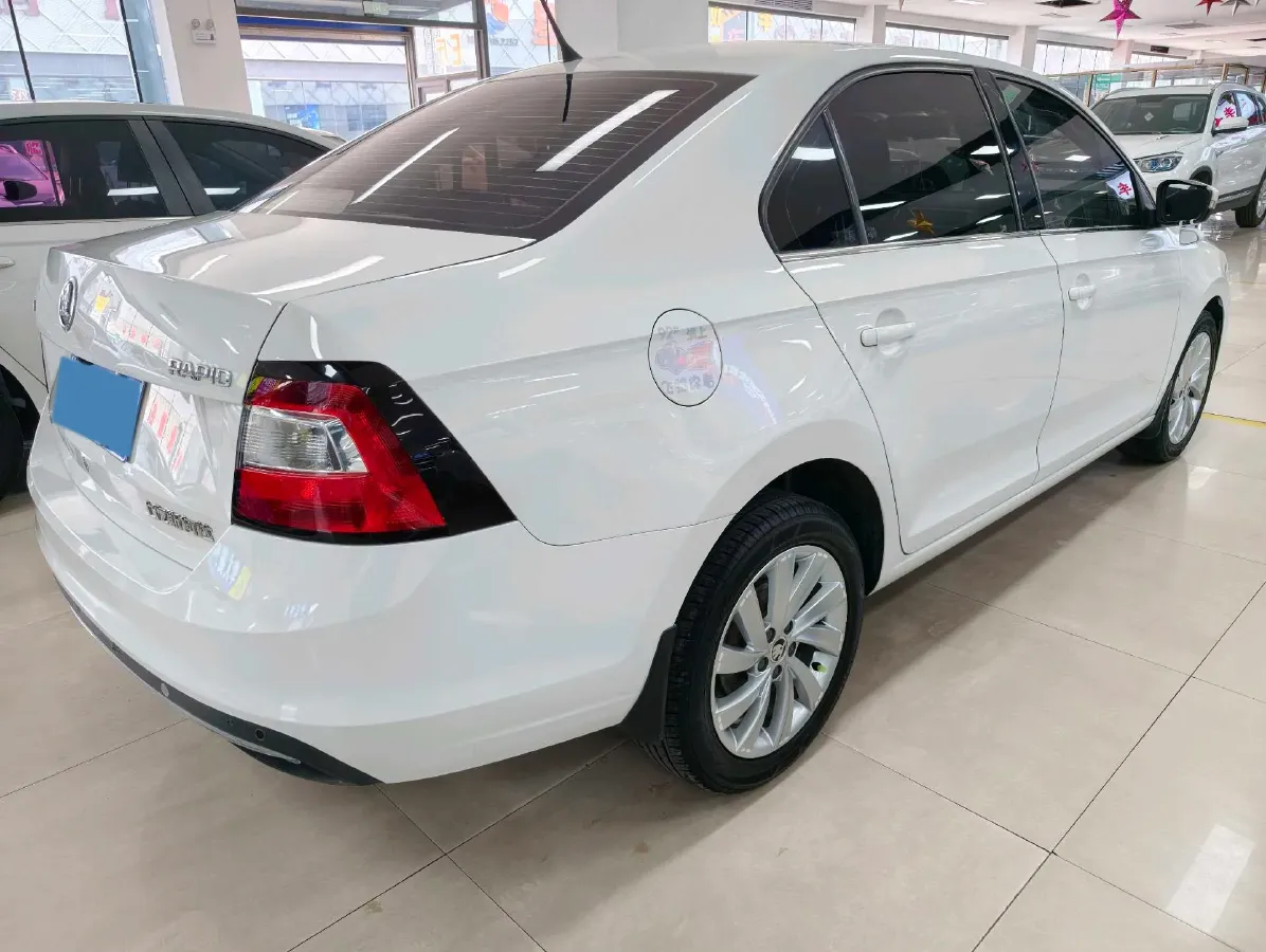 2019 Skoda Rapid Spaceback 1.5L 110HP L4 6AT,autocango,china used car exporter,china ev exporter,chinese used car exporter,chinese used ev exporter