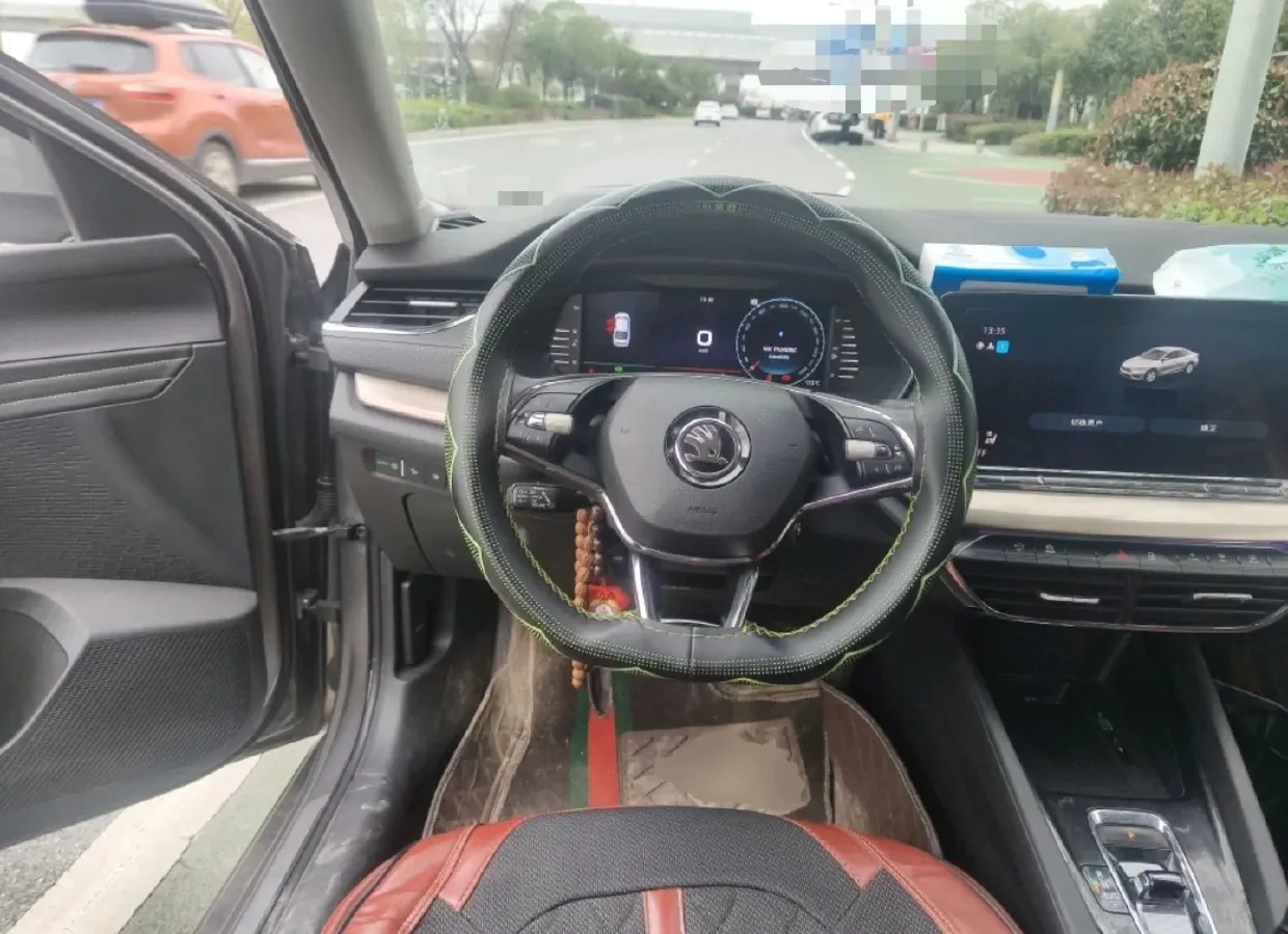 2022 Skoda Octavia 1.4T 150HP L4 7DCT,autocango,china used car exporter,china ev exporter,chinese used car exporter,chinese used ev exporter