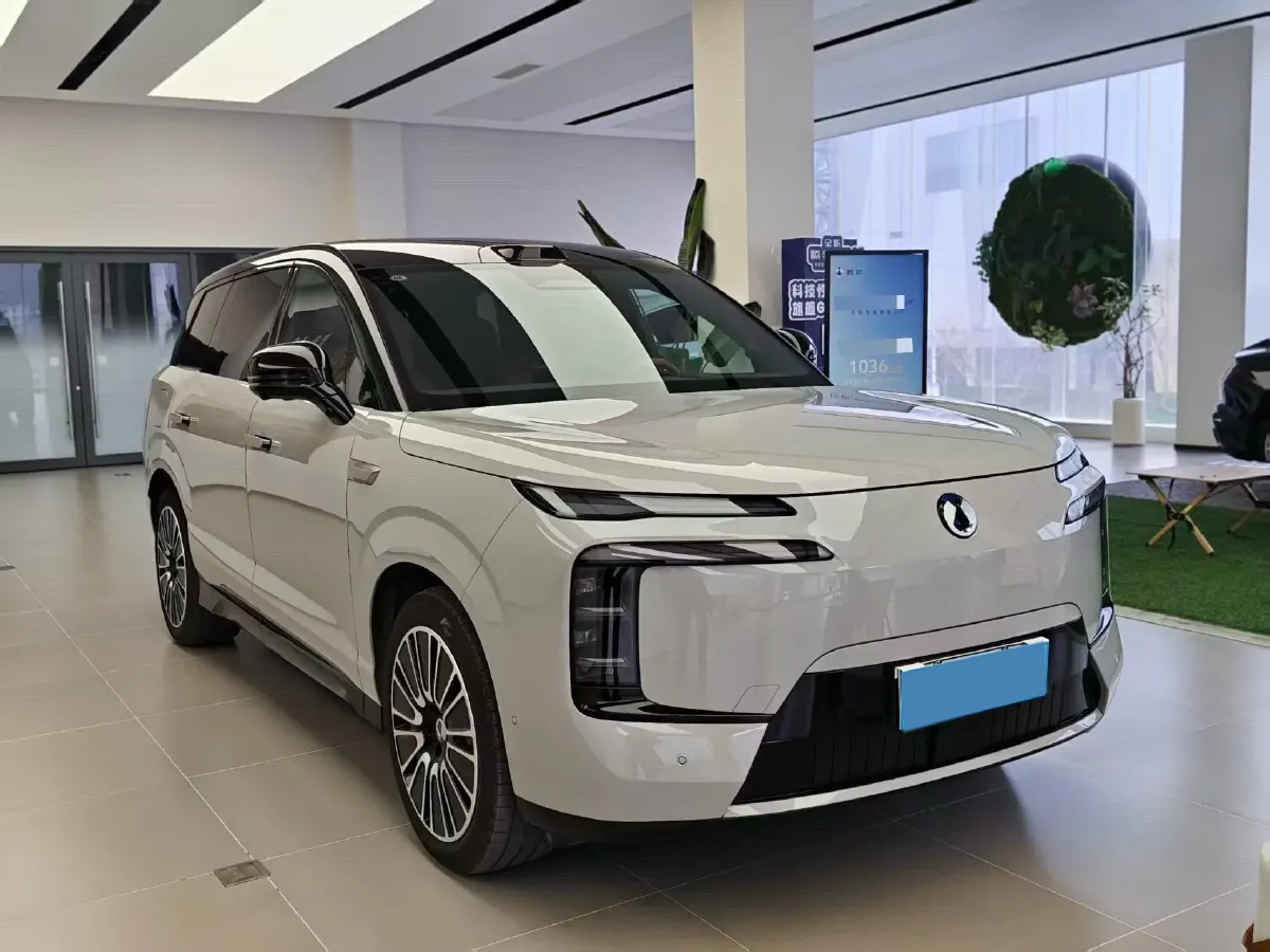 2025 Denza DenzaN8L 2.0T 207HP L4 E-CVT PHEV,autocango,china used car exporter,china ev exporter,chinese used car exporter,chinese used ev exporter