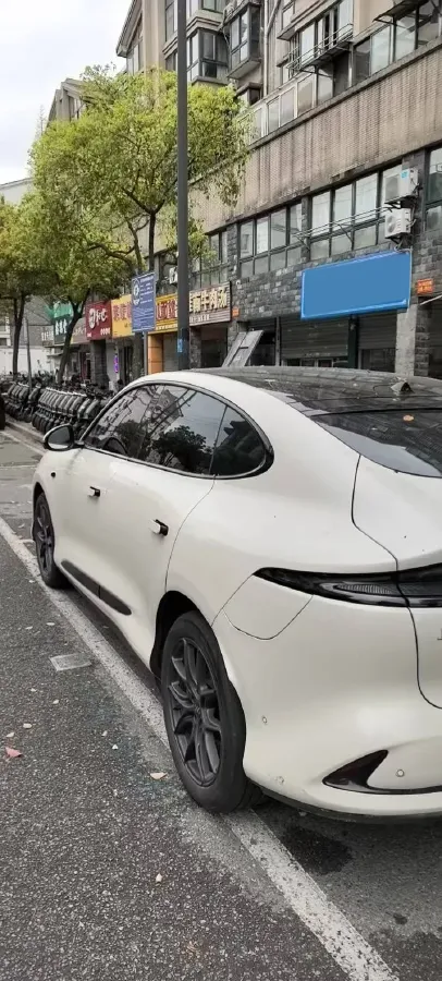2025 IM LS6 BEV 75KWH,autocango,china used car exporter,china ev exporter,chinese used car exporter,chinese used ev exporter