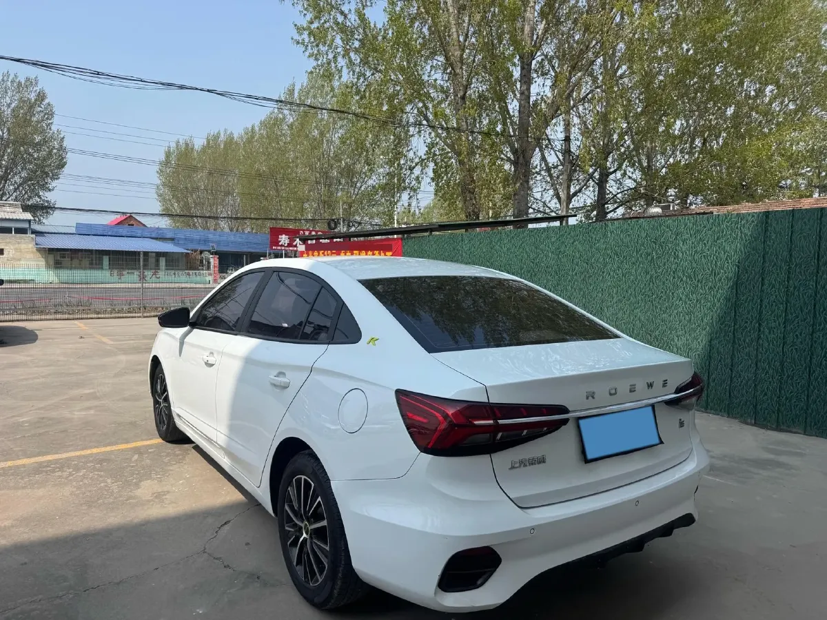 2021 Roewe i5 1.5L 120HP L4 CVT,autocango,china used car exporter,china ev exporter,chinese used car exporter,chinese used ev exporter