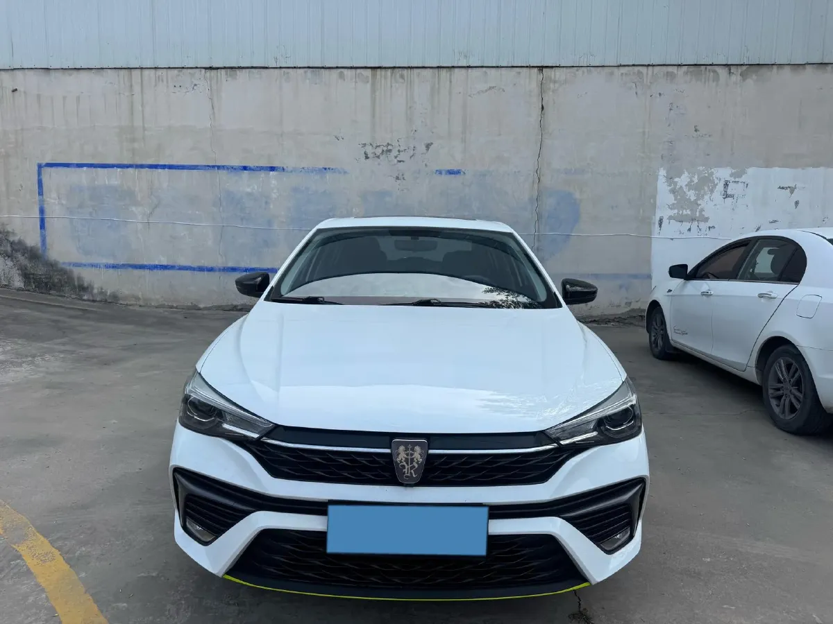 2021 Roewe i5 1.5L 120HP L4 CVT,autocango,china used car exporter,china ev exporter,chinese used car exporter,chinese used ev exporter