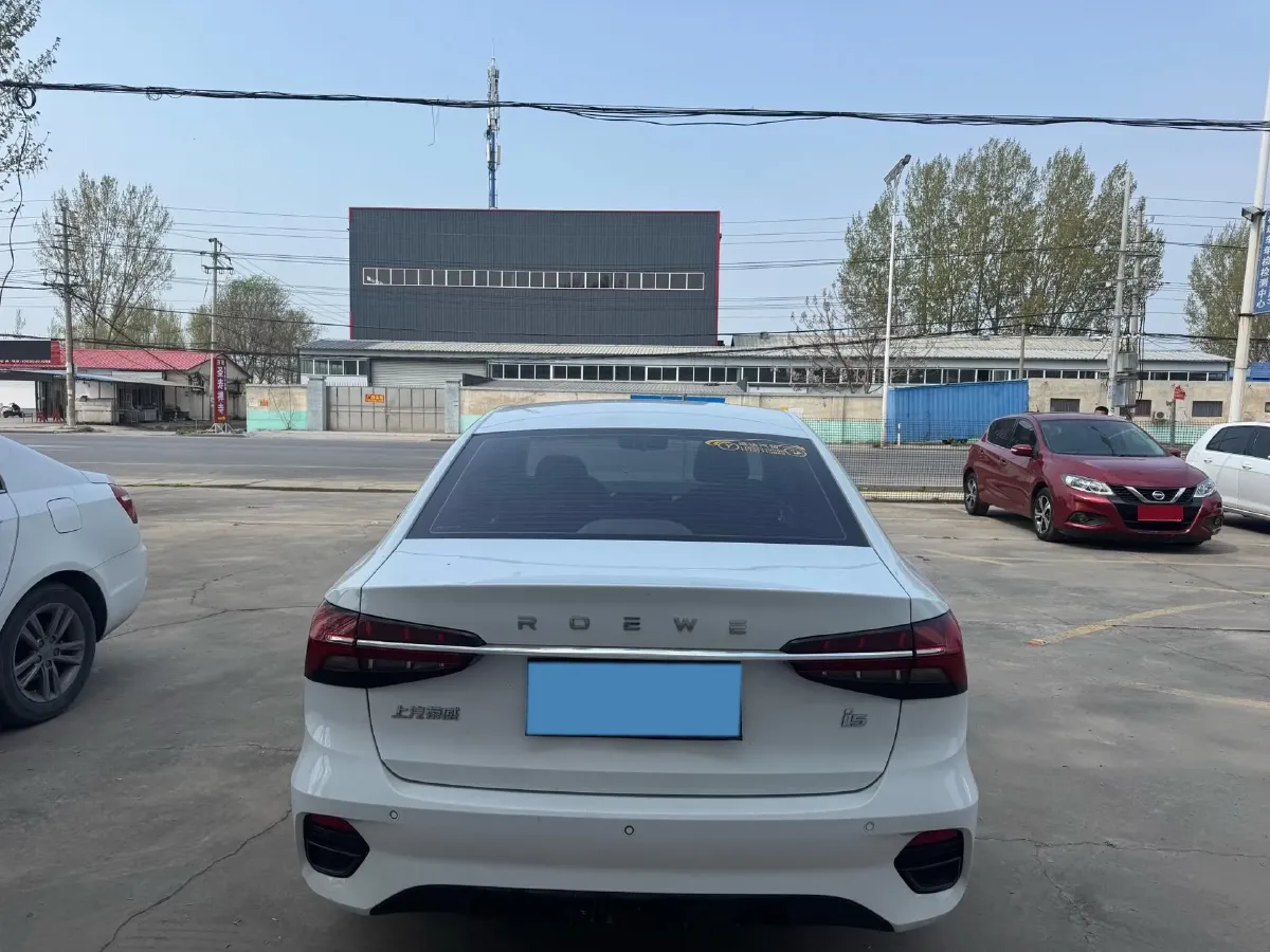 2021 Roewe i5 1.5L 120HP L4 CVT,autocango,china used car exporter,china ev exporter,chinese used car exporter,chinese used ev exporter