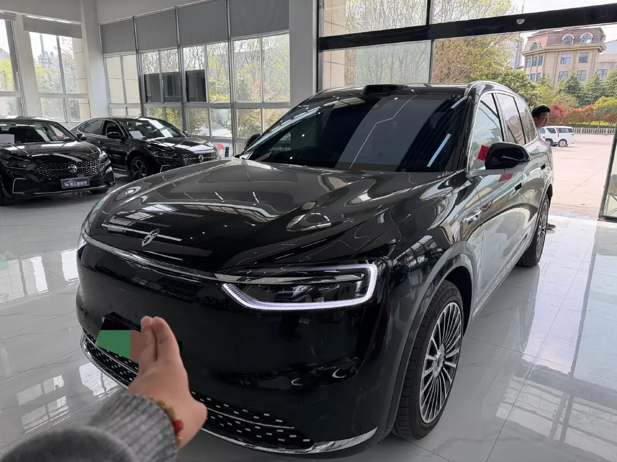 2026 AITO AITO M7 REEV 160HP REEV,autocango,china used car exporter,china ev exporter,chinese used car exporter,chinese used ev exporter