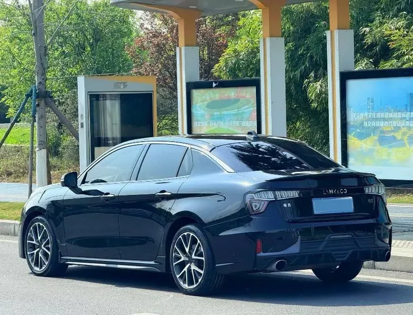 2018 Toyota C-HR 2.0L 171HP L4 CVT,autocango,china used car exporter,china ev exporter,chinese used car exporter,chinese used ev exporter