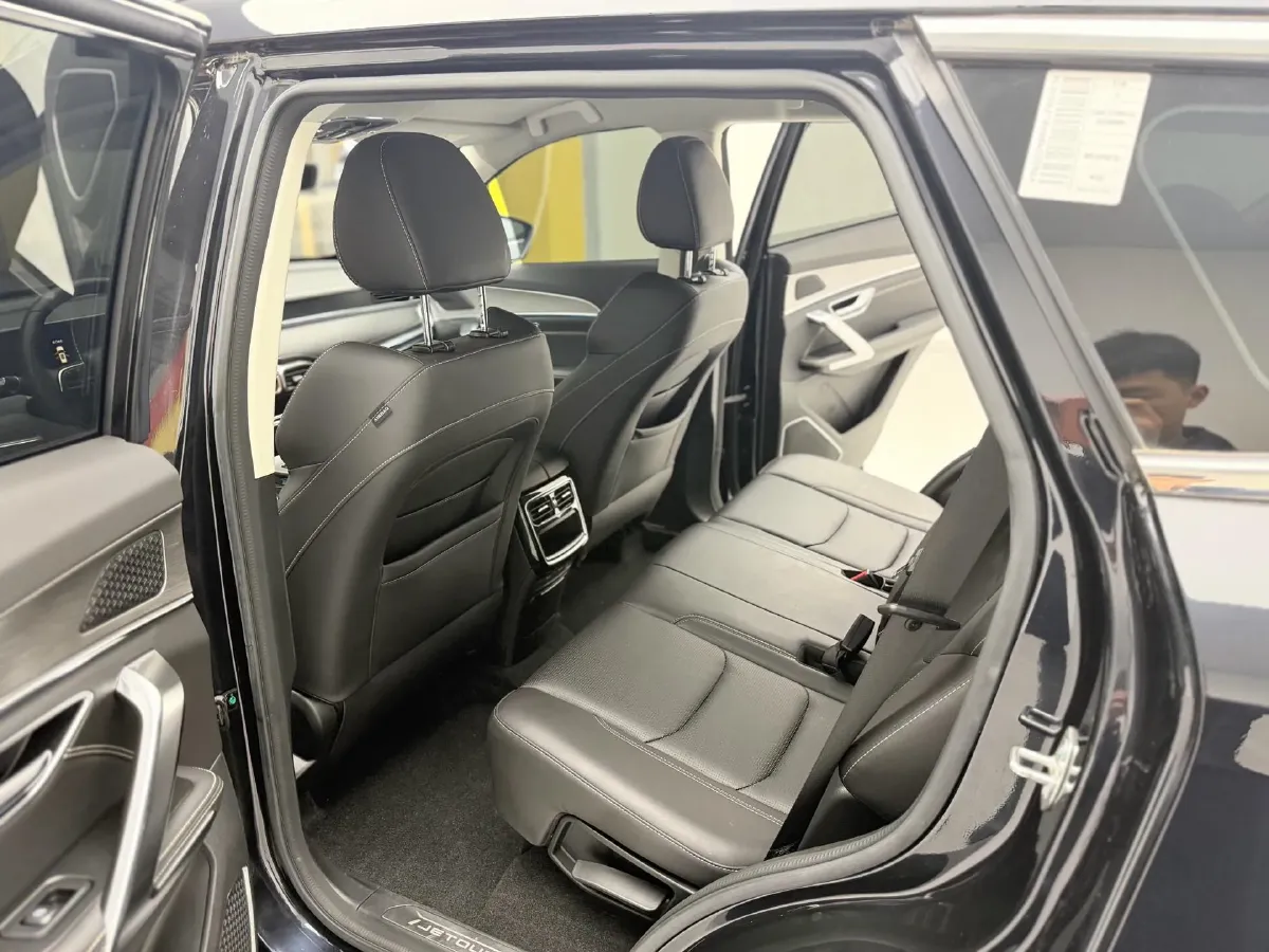 2021 Jetour X70 Plus 1.5T 156HP L4 6DCT,autocango,china used car exporter,china ev exporter,chinese used car exporter,chinese used ev exporter