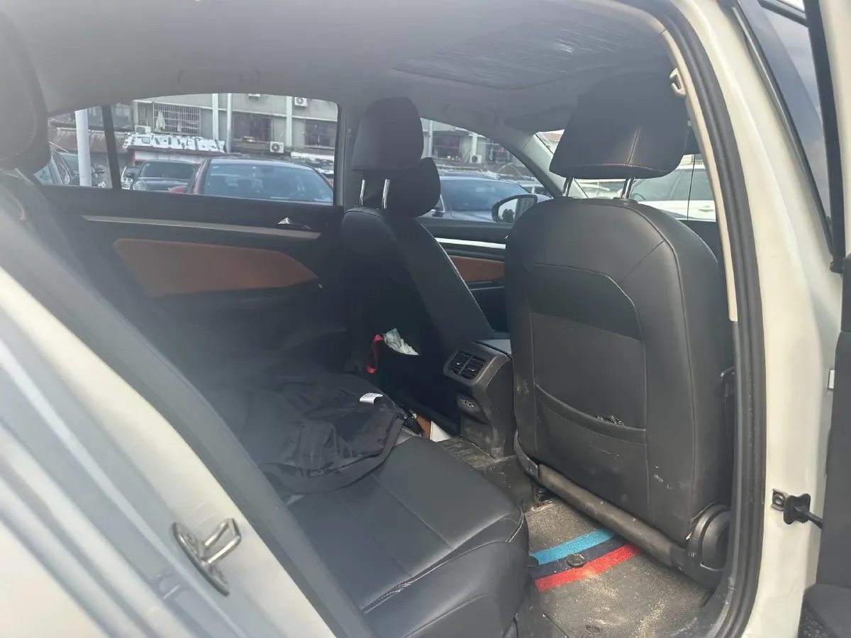 2023 Volkswagen Bora 1.2T 116HP L4 7DCT,autocango,china used car exporter,china ev exporter,chinese used car exporter,chinese used ev exporter