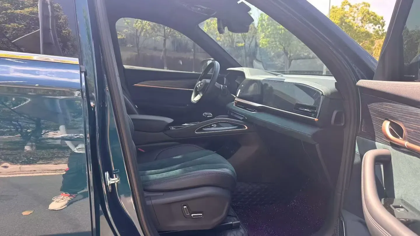 2021 Geely Monjaro 2.0T 218HP L4 7DCT,autocango,china used car exporter,china ev exporter,chinese used car exporter,chinese used ev exporter