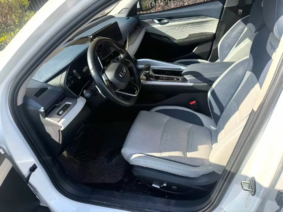 2021 Geely Preface 2.0T 190HP L4 7DCT,autocango,china used car exporter,china ev exporter,chinese used car exporter,chinese used ev exporter
