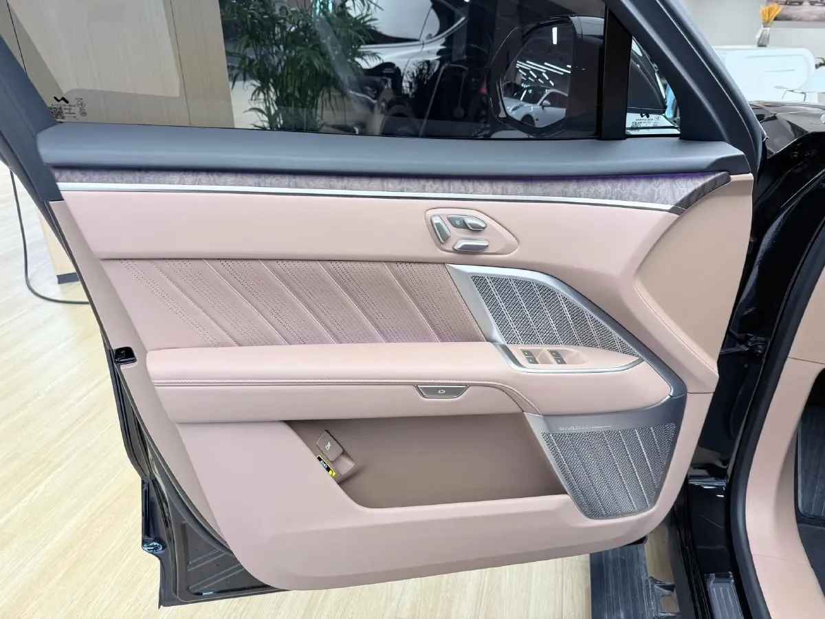 2025 ONVO L90 BEV,autocango,china used car exporter,china ev exporter,chinese used car exporter,chinese used ev exporter