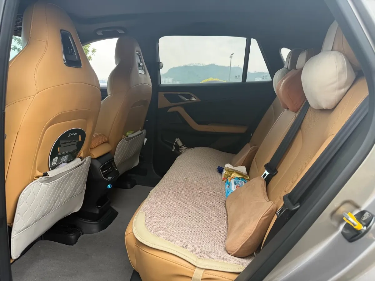 2023 Roewe RX5 1.5T 188HP L4 7DCT,autocango,china used car exporter,china ev exporter,chinese used car exporter,chinese used ev exporter