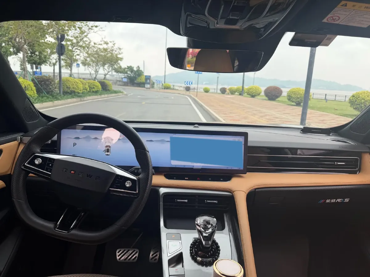 2023 Roewe RX5 1.5T 188HP L4 7DCT,autocango,china used car exporter,china ev exporter,chinese used car exporter,chinese used ev exporter