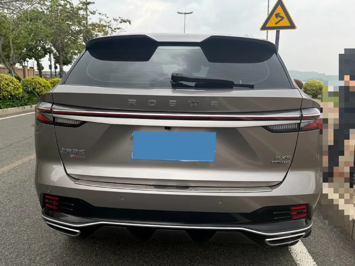 2023 Roewe RX5 1.5T 188HP L4 7DCT,autocango,china used car exporter,china ev exporter,chinese used car exporter,chinese used ev exporter