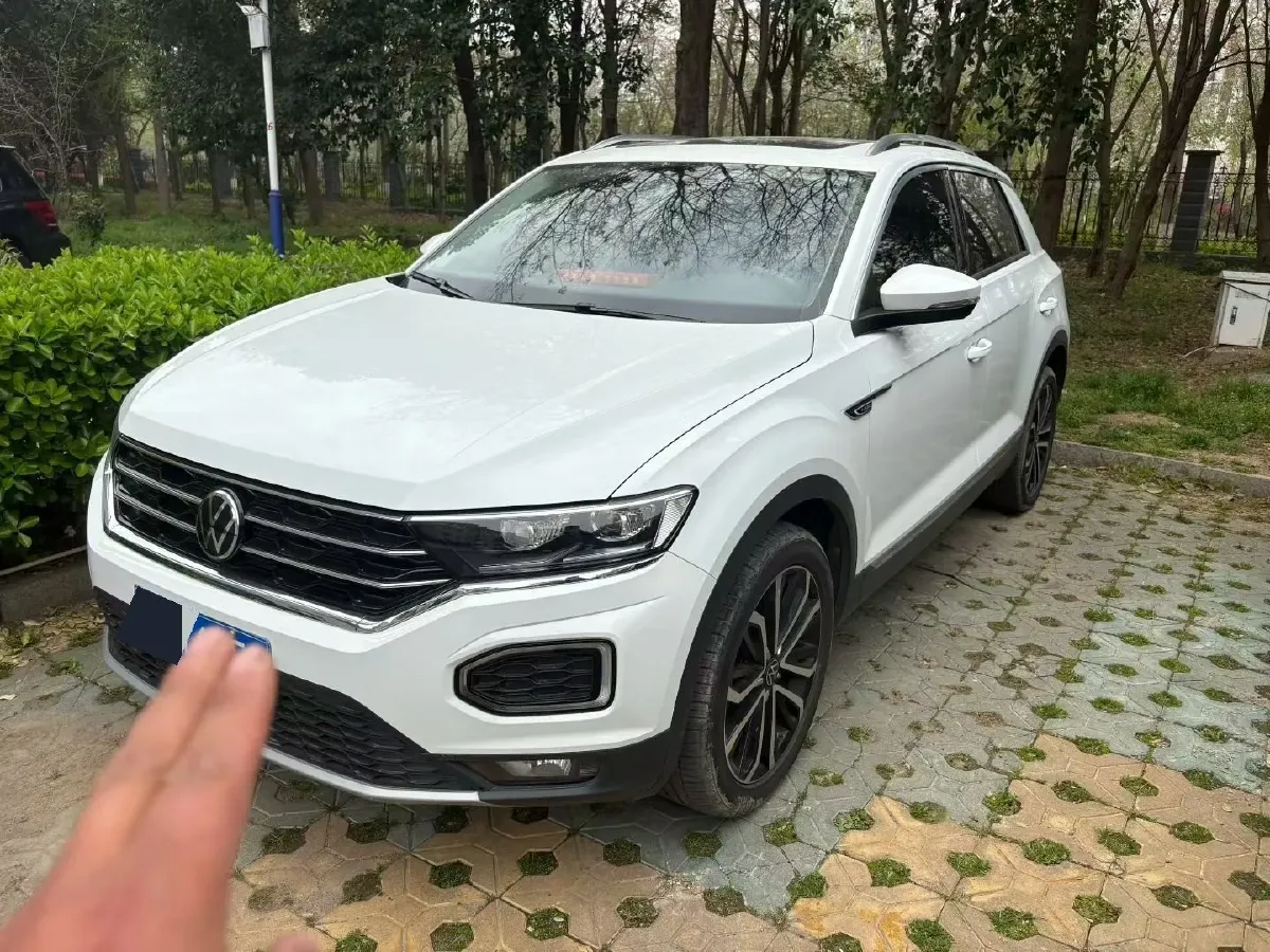 2020 Volkswagen T-Roc 1.4T 150HP L4 7DCT,autocango,china used car exporter,china ev exporter,chinese used car exporter,chinese used ev exporter