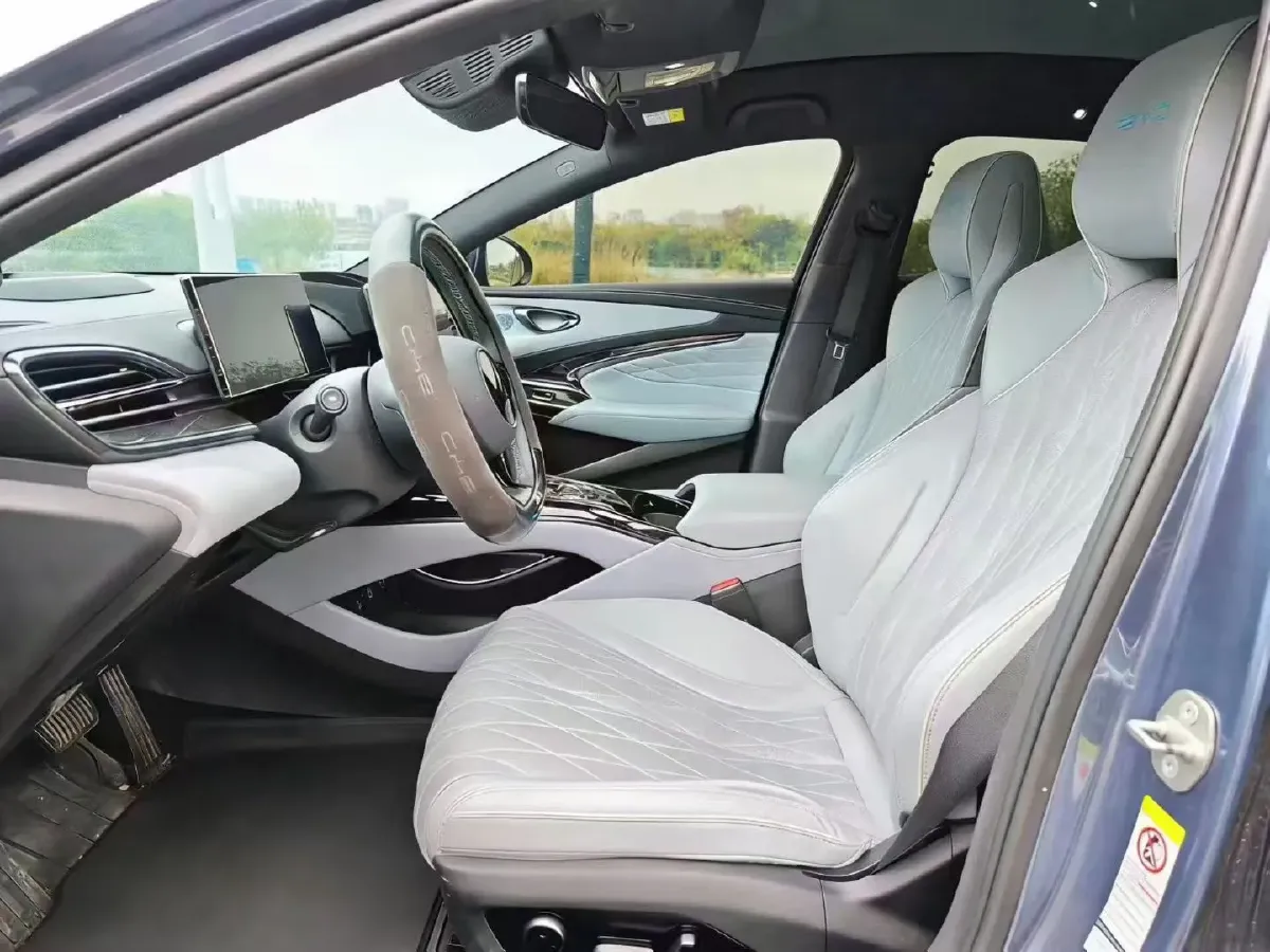 2022 AITO AITO M5 Range Extended 125HP REEV 40KWH,autocango,china used car exporter,china ev exporter,chinese used car exporter,chinese used ev exporter