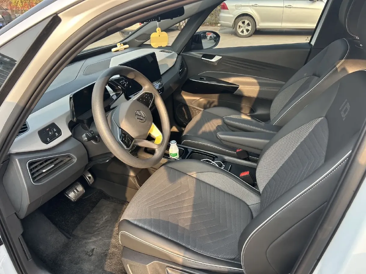 2023 Volkswagen ID.3 BEV 52.8KWH,autocango,china used car exporter,china ev exporter,chinese used car exporter,chinese used ev exporter