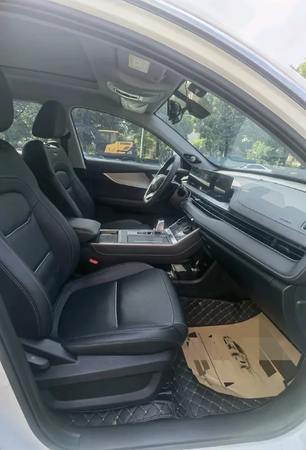 2022 Chery Tiggo 7 Plus 1.5T 156HP L4 CVT,autocango,china used car exporter,china ev exporter,chinese used car exporter,chinese used ev exporter