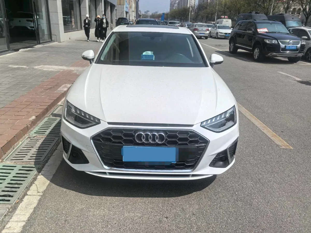 2020 Audi A4L 2.0T 190HP L4 7DCT,autocango,china used car exporter,china ev exporter,chinese used car exporter,chinese used ev exporter