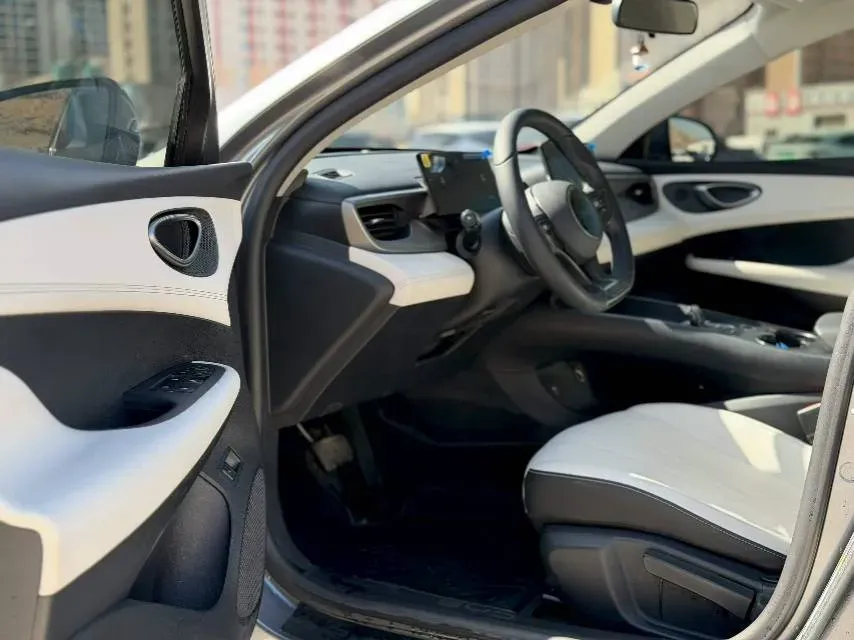 2025 BYD Seal05 DM-i 1.5L 101HP L4 E-CVT PHEV 7.68KWH,autocango,china used car exporter,china ev exporter,chinese used car exporter,chinese used ev exporter