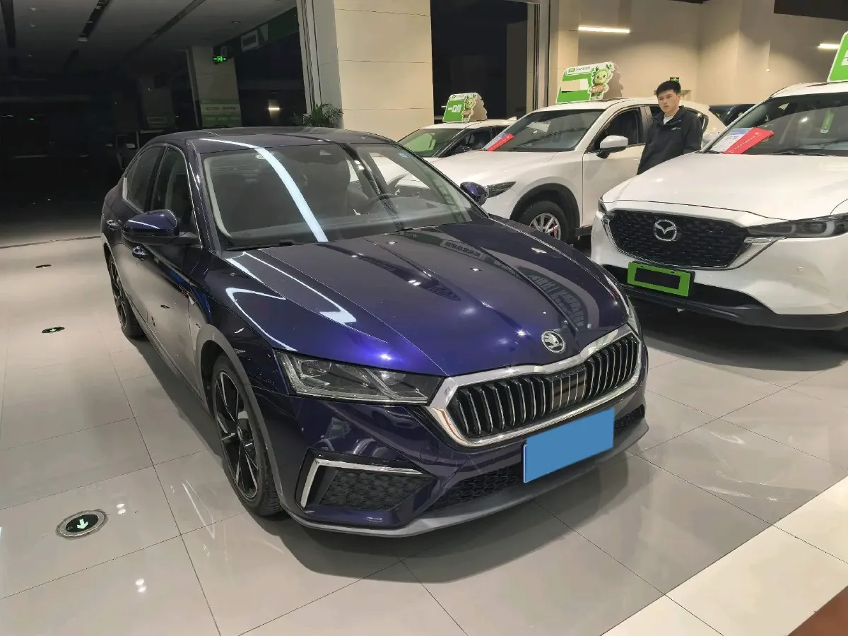 2022 Skoda Octavia 1.4T 150HP L4 7DCT,autocango,china used car exporter,china ev exporter,chinese used car exporter,chinese used ev exporter
