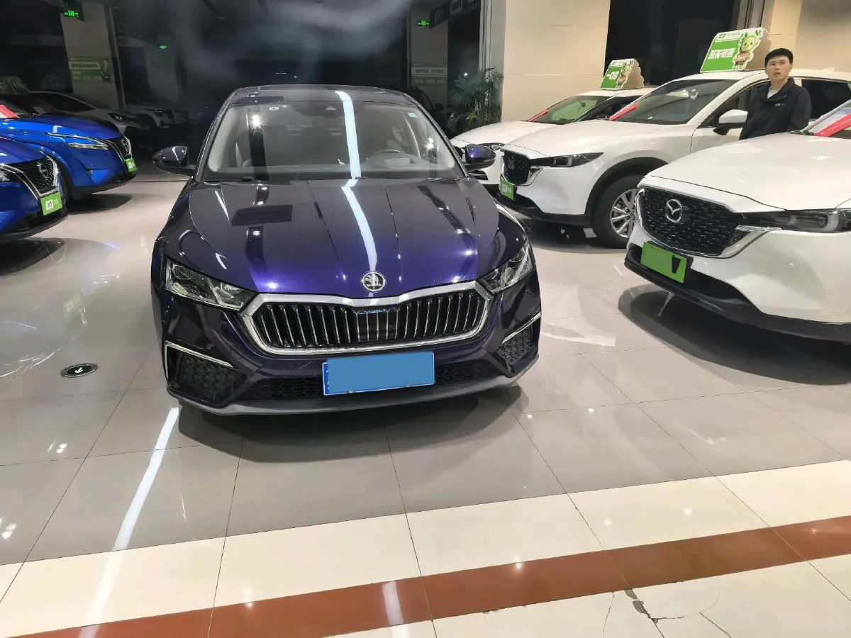 2022 Skoda Octavia 1.4T 150HP L4 7DCT,autocango,china used car exporter,china ev exporter,chinese used car exporter,chinese used ev exporter