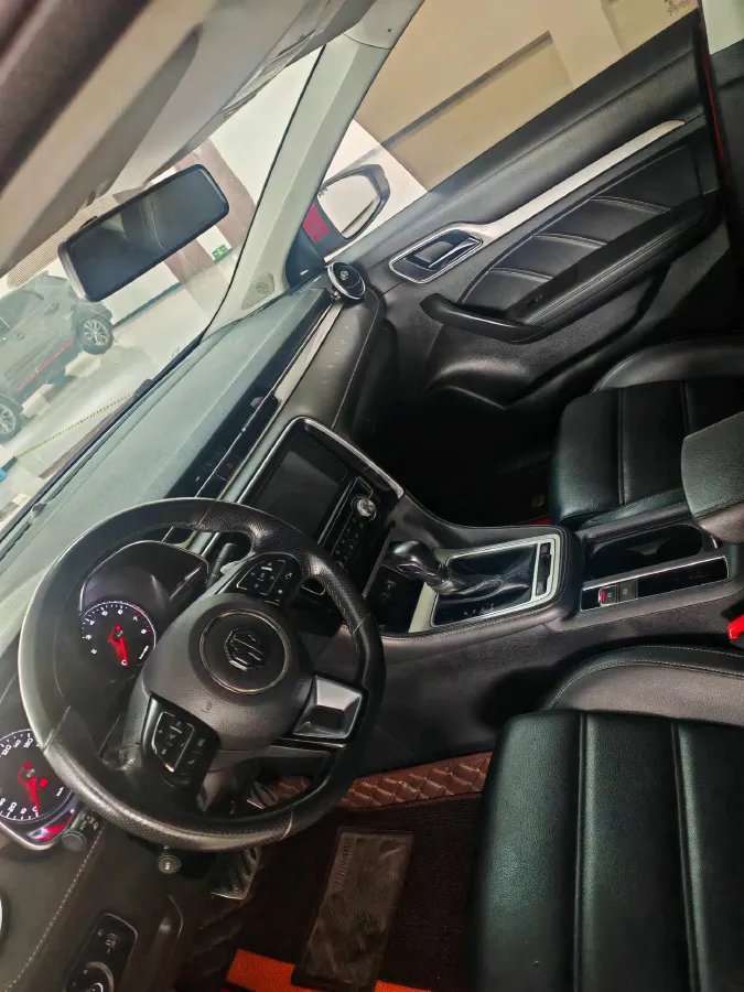 2019 MAXUS XinTu V80 2.5T 136HP L4 6AMT,autocango,china used car exporter,china ev exporter,chinese used car exporter,chinese used ev exporter