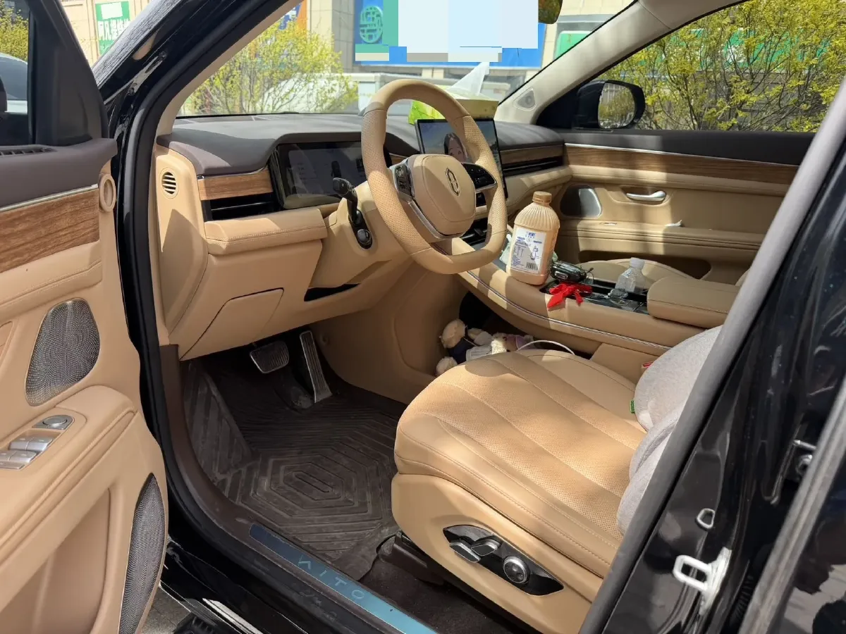 2024 AITO AITO M7 1.5T 152HP L4 REEV 42KWH,autocango,china used car exporter,china ev exporter,chinese used car exporter,chinese used ev exporter