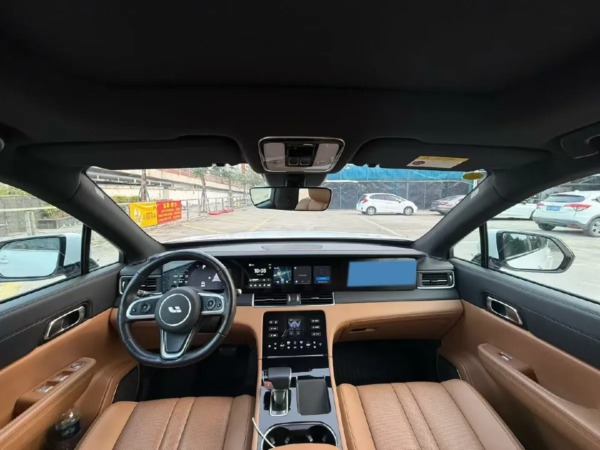 2020 Li ONE Range Extended 131HP REEV 40.5KWH,autocango,china used car exporter,china ev exporter,chinese used car exporter,chinese used ev exporter