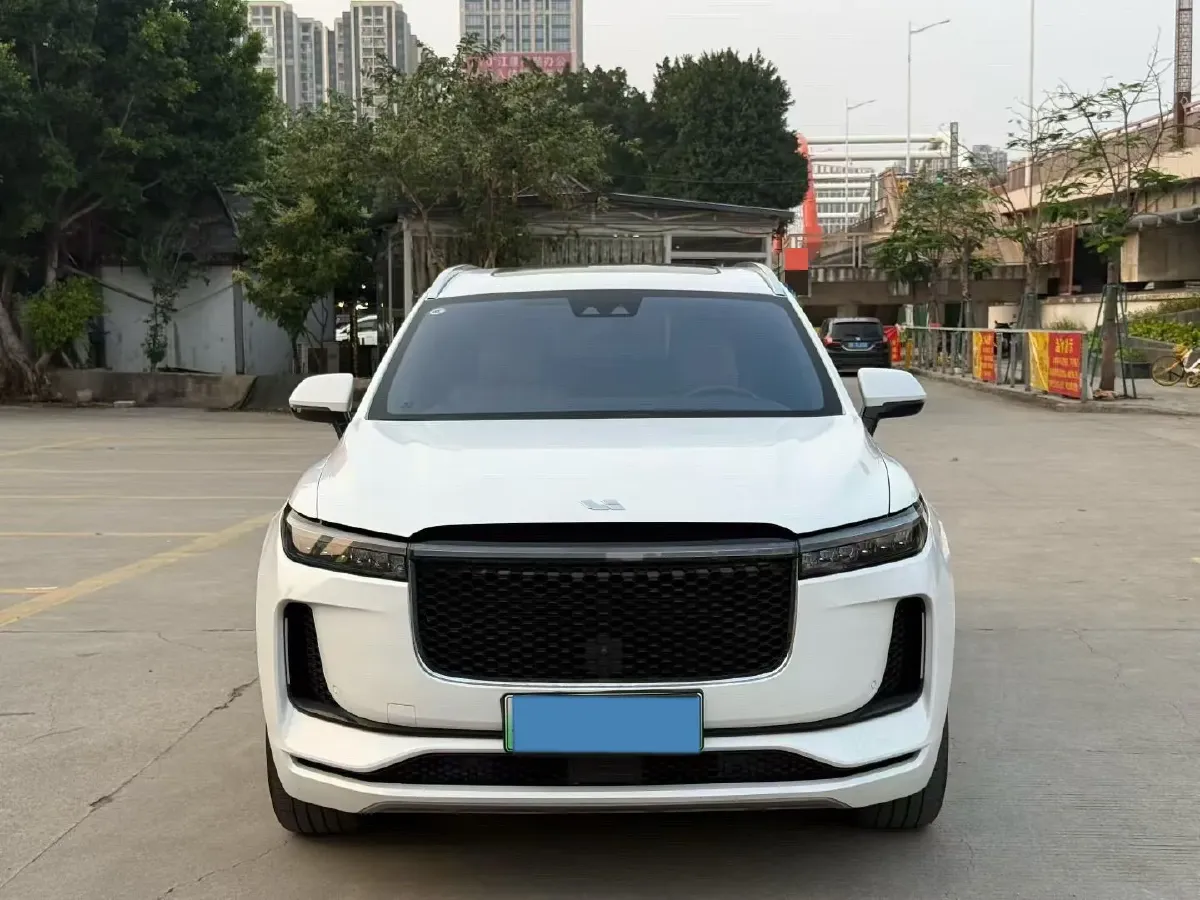 2020 Li ONE Range Extended 131HP REEV 40.5KWH,autocango,china used car exporter,china ev exporter,chinese used car exporter,chinese used ev exporter